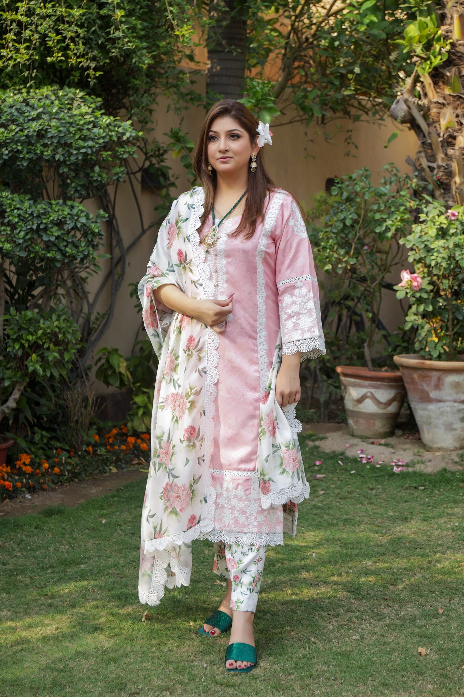 Why Organza Dresses are Perfect for Celebrating EID in Style?